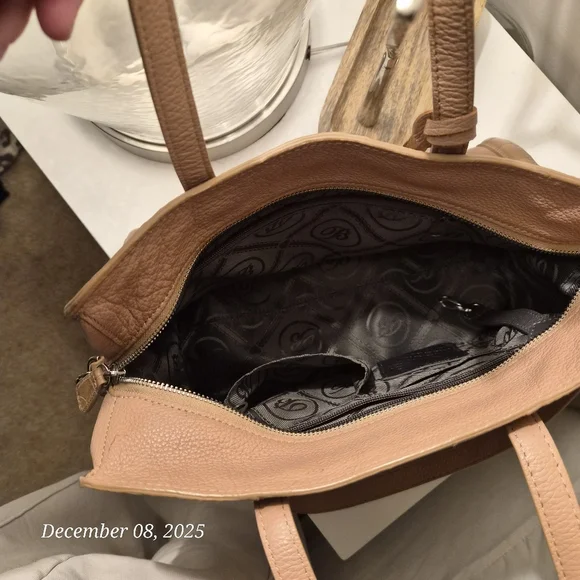 Brighton Leather Handbag - Picture 3 of 7